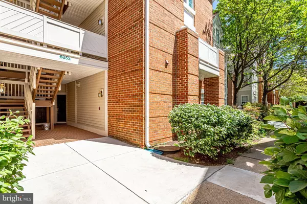 Alexandria, VA 22315,6855-F BRINDLE HEATH WAY #168