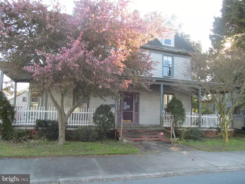 210 WALNUT ST, Pocomoke City, MD 21851