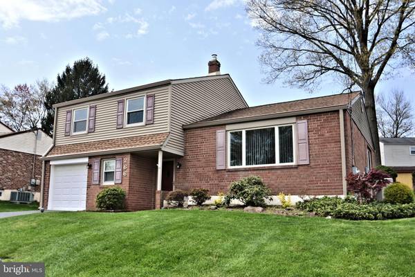 266 SWEETBRIAR CIR, King Of Prussia, PA 19406