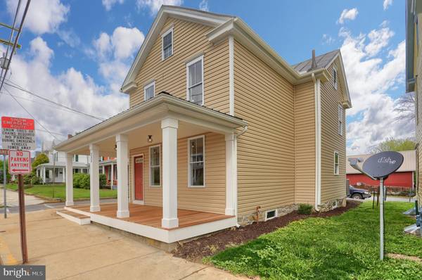 Shippensburg, PA 17257,233 E ORANGE ST