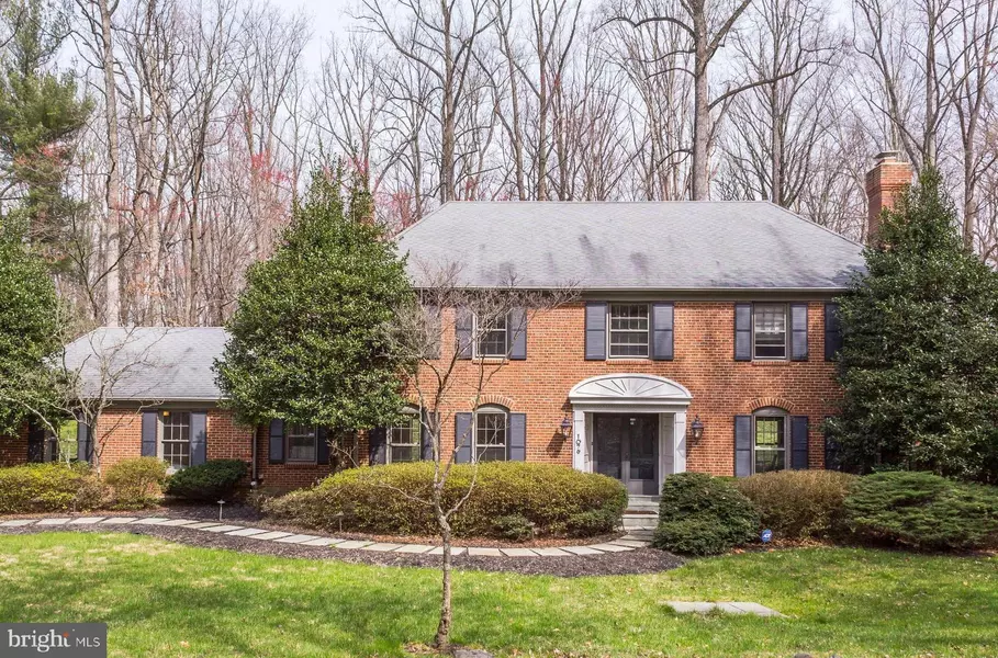 1079 OLD CEDAR RD, Mclean, VA 22102