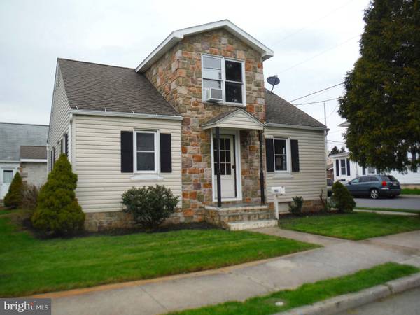 801 W CHERRY ST, Palmyra, PA 17078