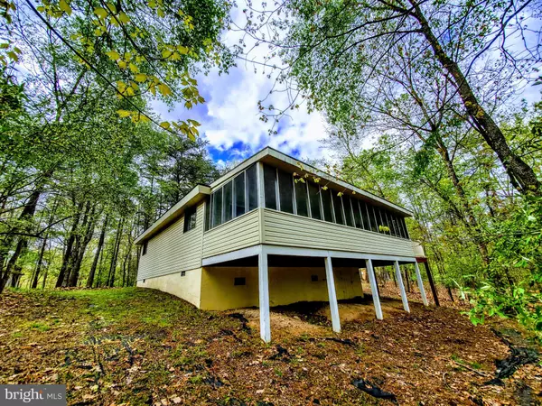 Hedgesville, WV 25427,22 WICKIUP LN