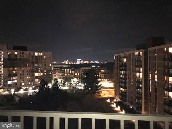 6800 FLEETWOOD RD #1004, Mclean, VA 22101