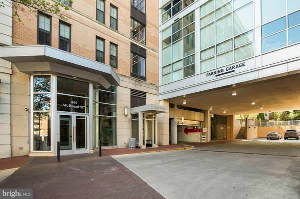 444 W BROAD ST #621, Falls Church, VA 22046