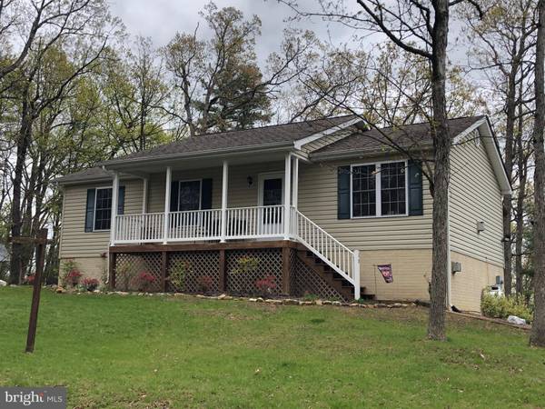 15 LOCUST LN, Mount Jackson, VA 22842