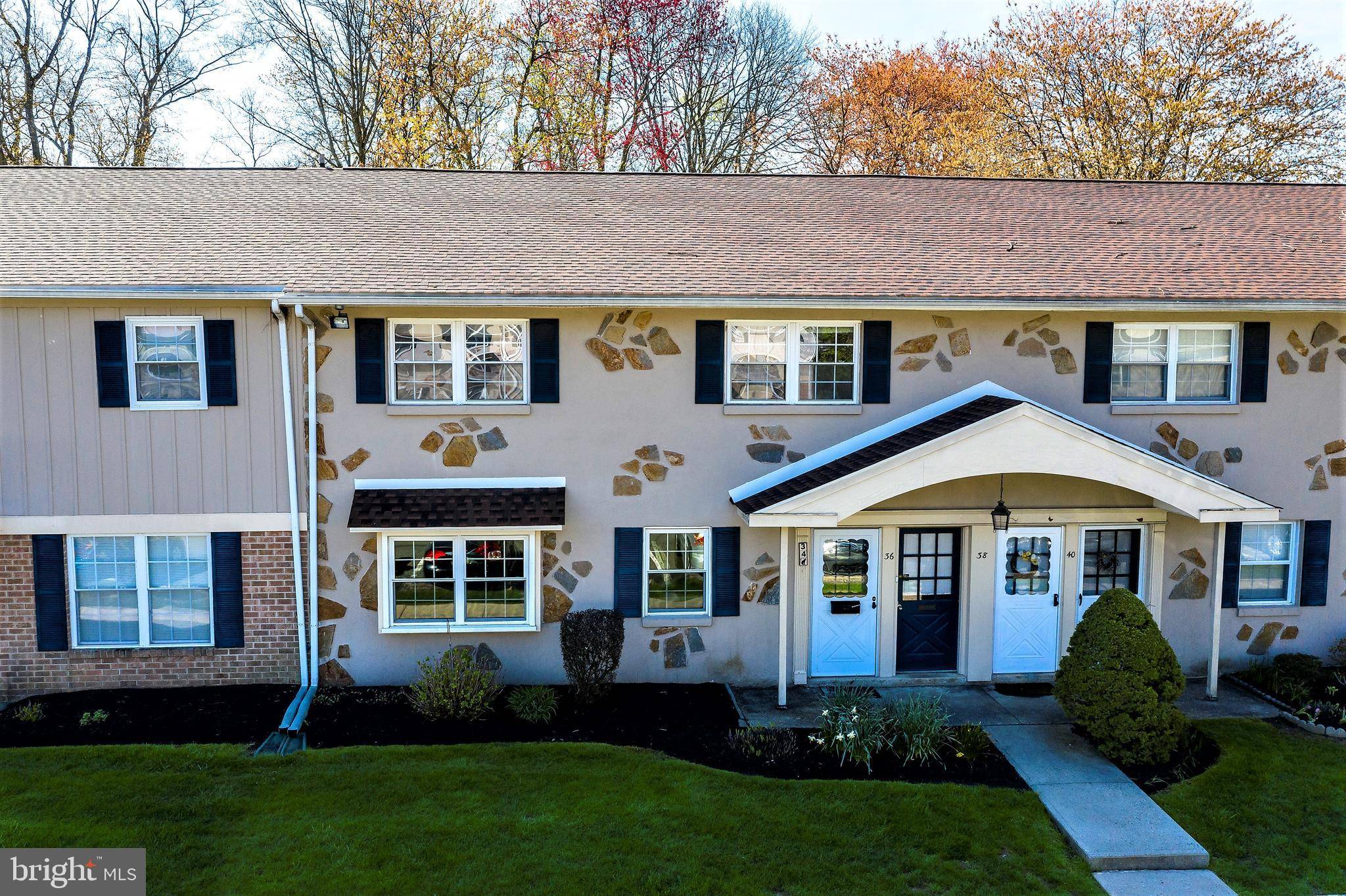 34 SHANNON DR, North Wales, PA 19454