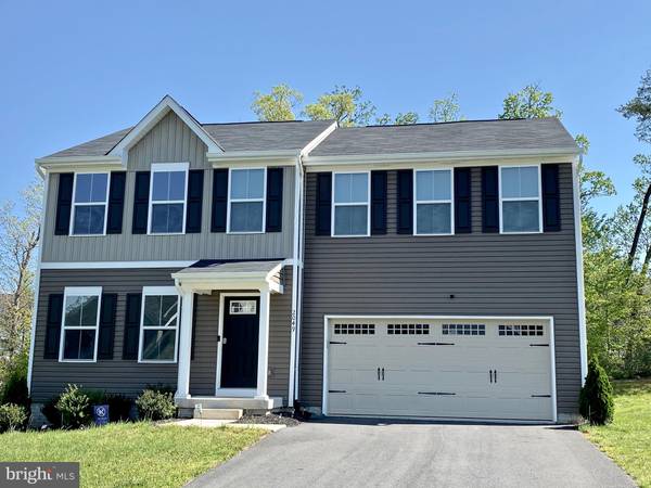 2049 MOURNING DOVE DR, Locust Grove, VA 22508