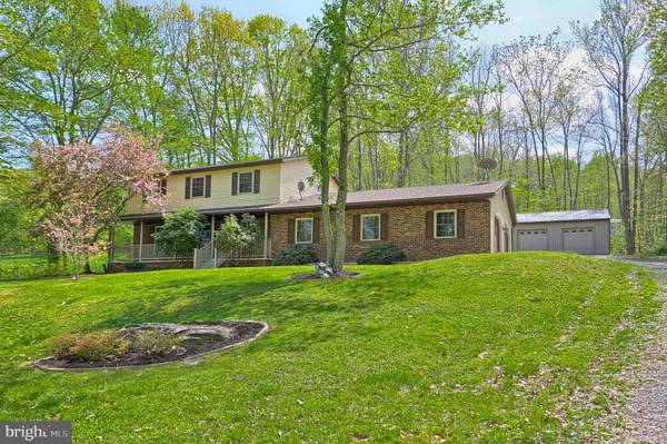 490 PEAK VIEW RD, York Springs, PA 17372