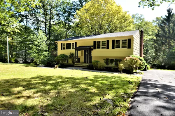 19 BUDD LAKE HEIGHTS RD, Budd Lake, NJ 07828