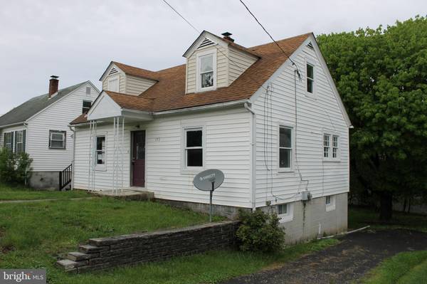 173 MCCOOLE AVE, Paw Paw, WV 25434