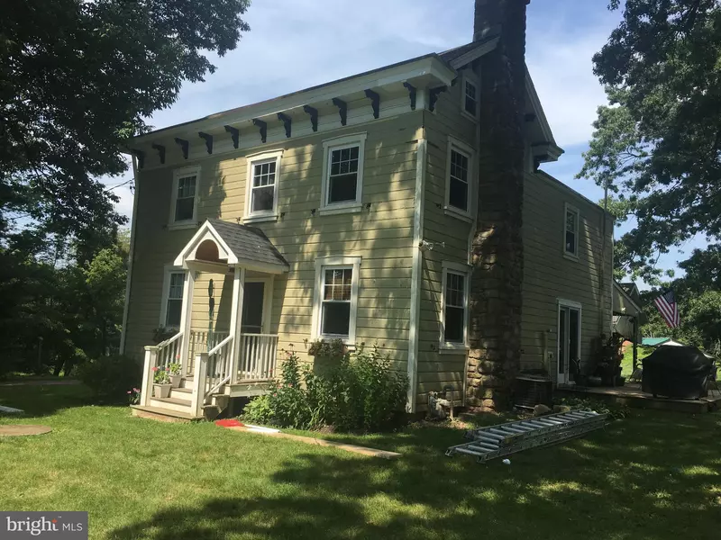 650 OLD PEBBLE HILL RD, Doylestown, PA 18901