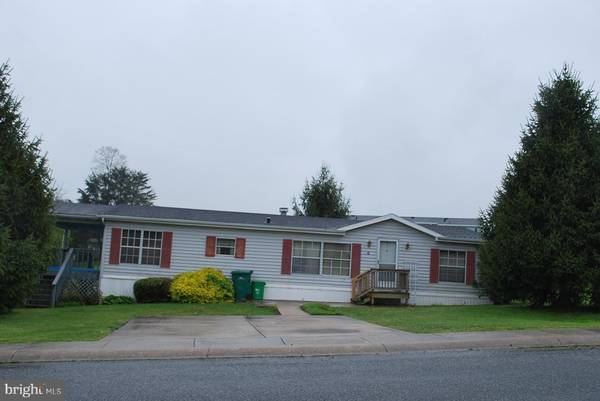 6 HIDDEN NOLL RD, Carlisle, PA 17013