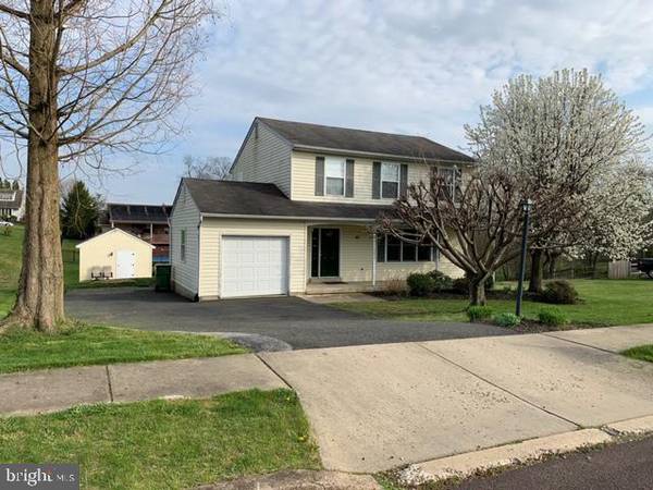 49 WOODVIEW DR, Chalfont, PA 18914