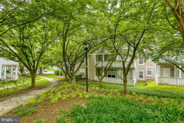 14320 CLIMBING ROSE WAY #202, Centreville, VA 20121