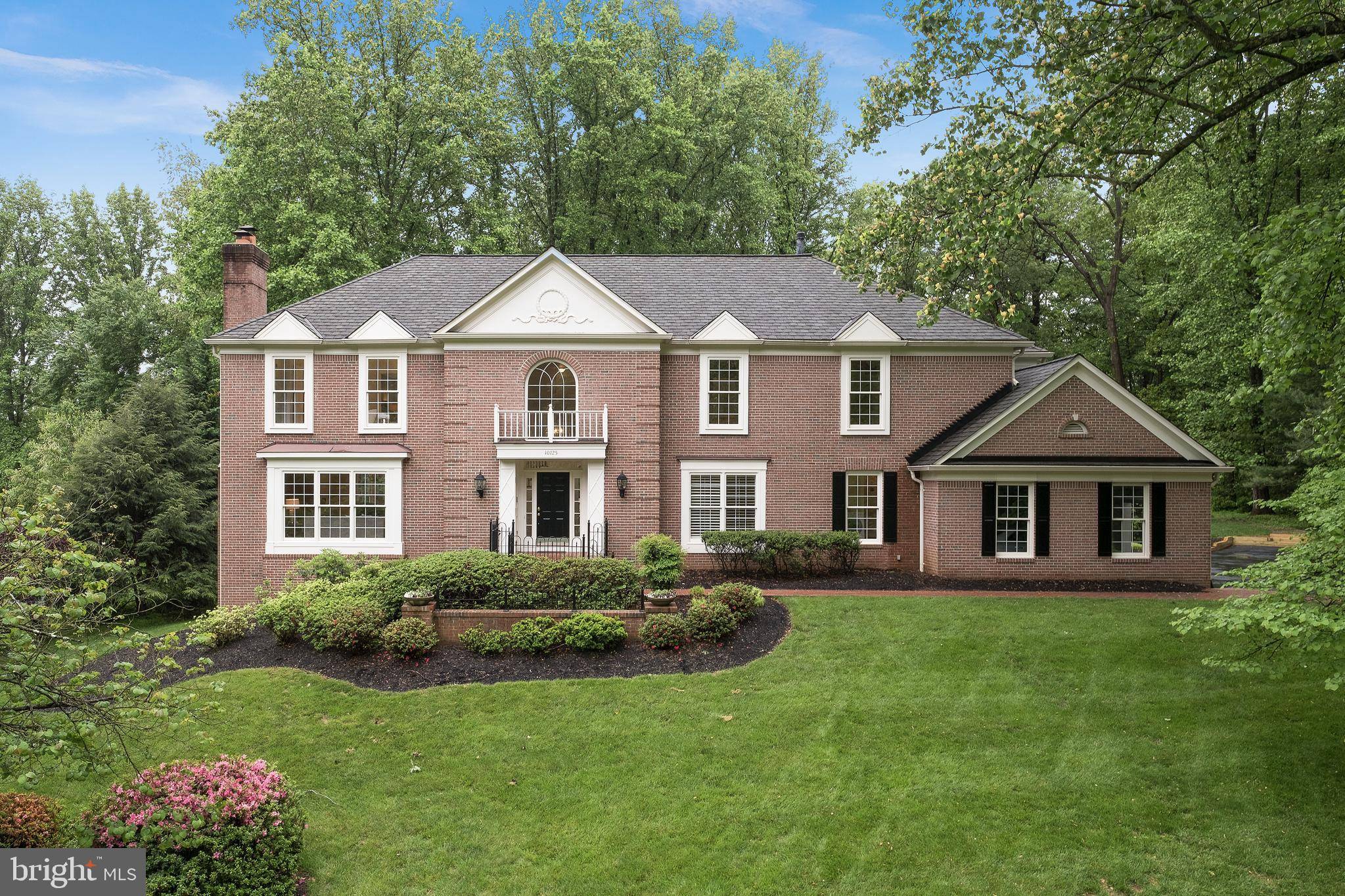Great Falls, VA 22066,10725 FALLS POINTE DR