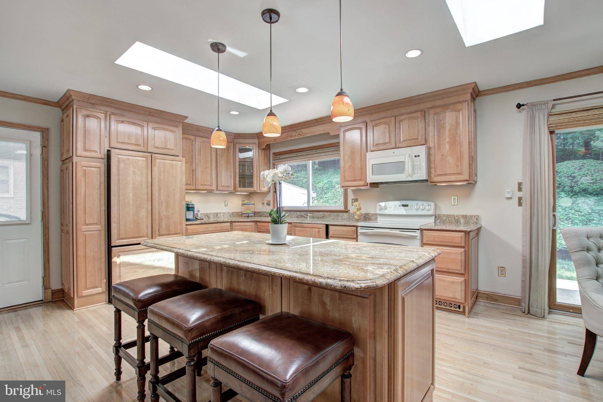 Springfield, VA 22152,6609 HOLFORD LN