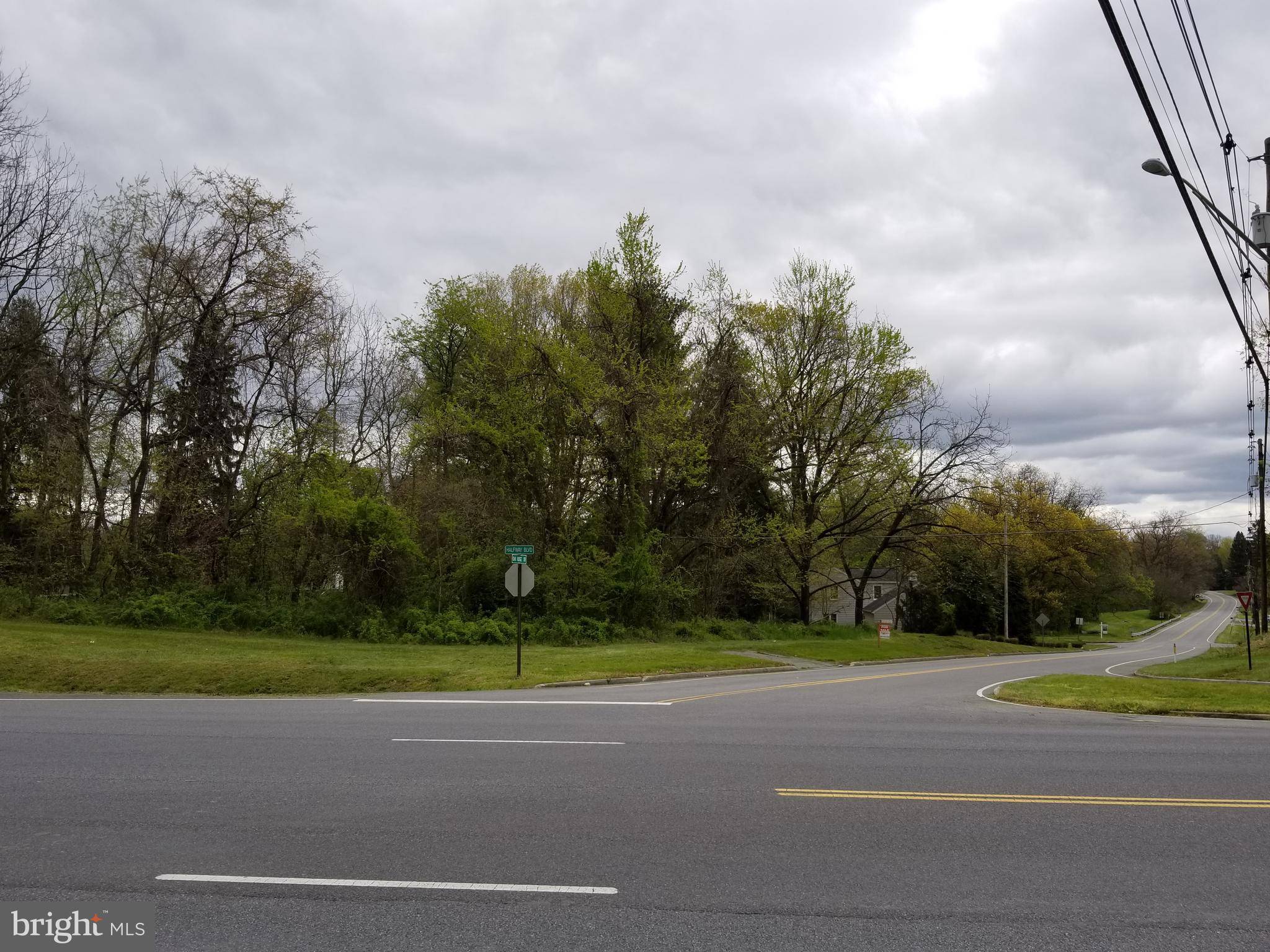 Hagerstown, MD 21740,W OAK RIDGE DR