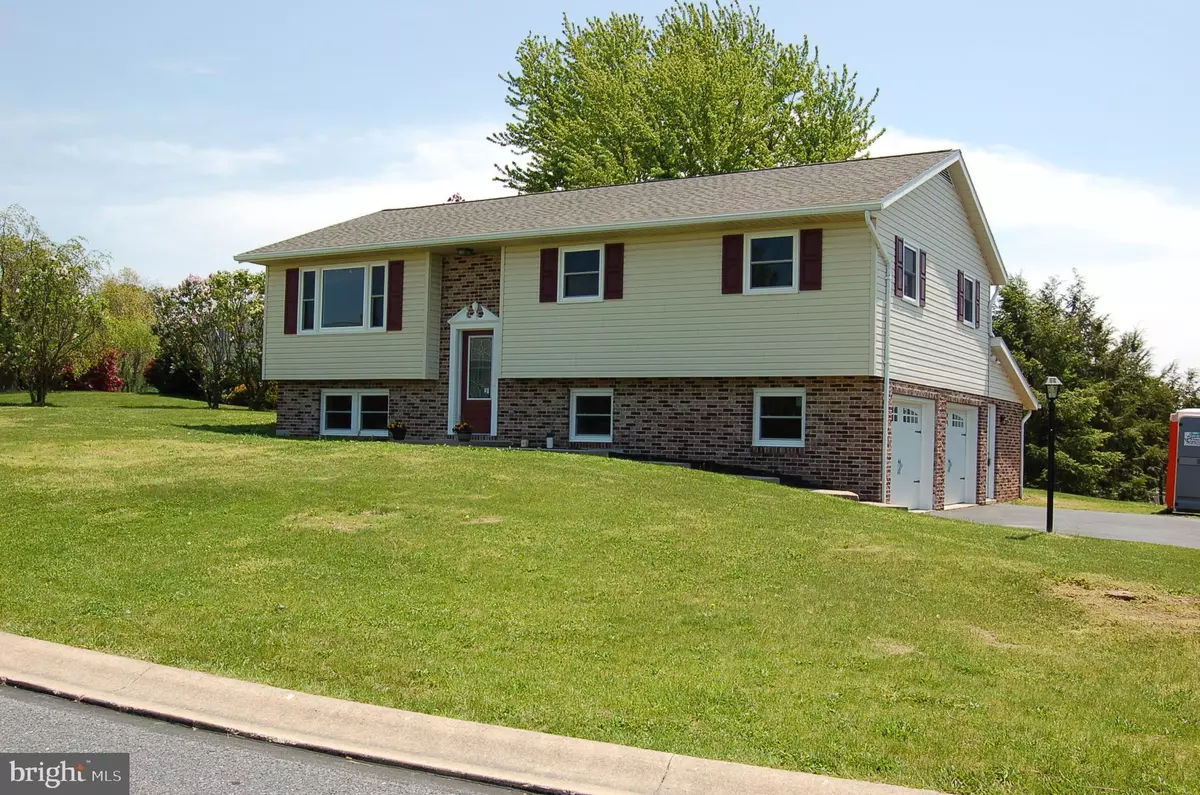 Lebanon, PA 17046,114 CEDAR LN