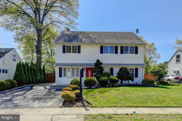 32 ASHLEY RD, Edison, NJ 08817