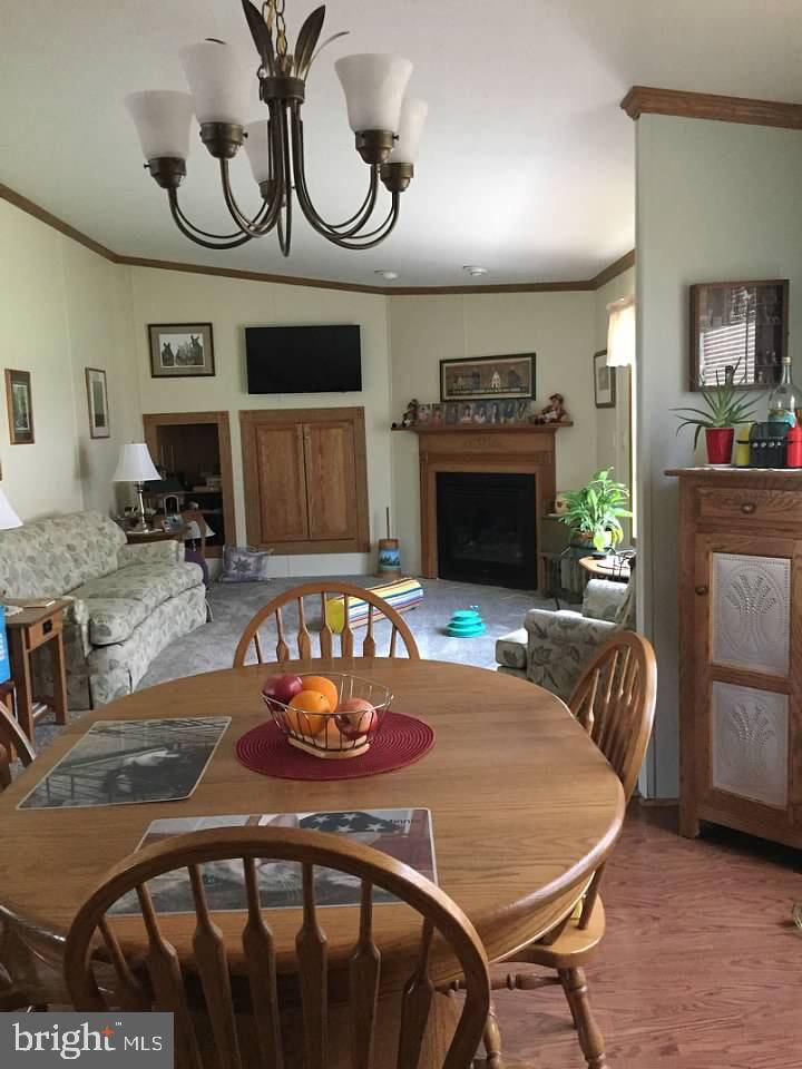 Ephrata, PA 17522,131 TULIP CIR