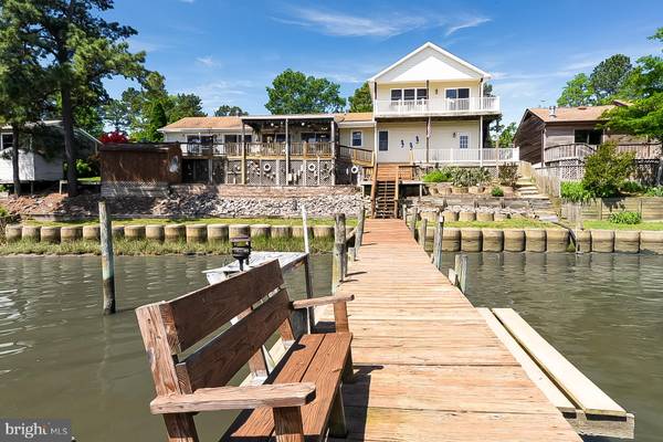 172 SEA HORSE DR, Colonial Beach, VA 22443