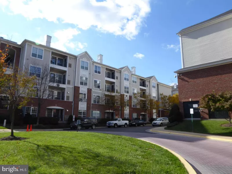 4850 EISENHOWER AVE #424, Alexandria, VA 22304