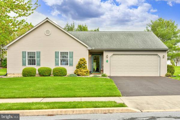 25 ARBOR DR, Myerstown, PA 17067