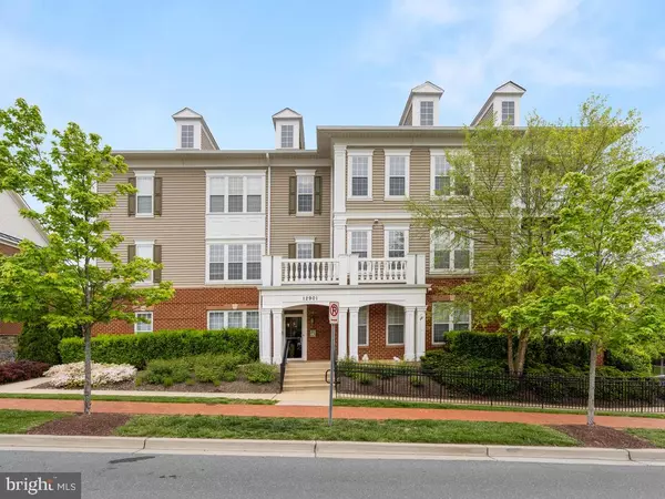 12901 CLARKS CROSSING DR #202, Clarksburg, MD 20871