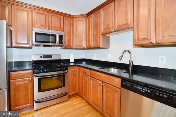 Chantilly, VA 20152,25490 UPPER CLUBHOUSE DR