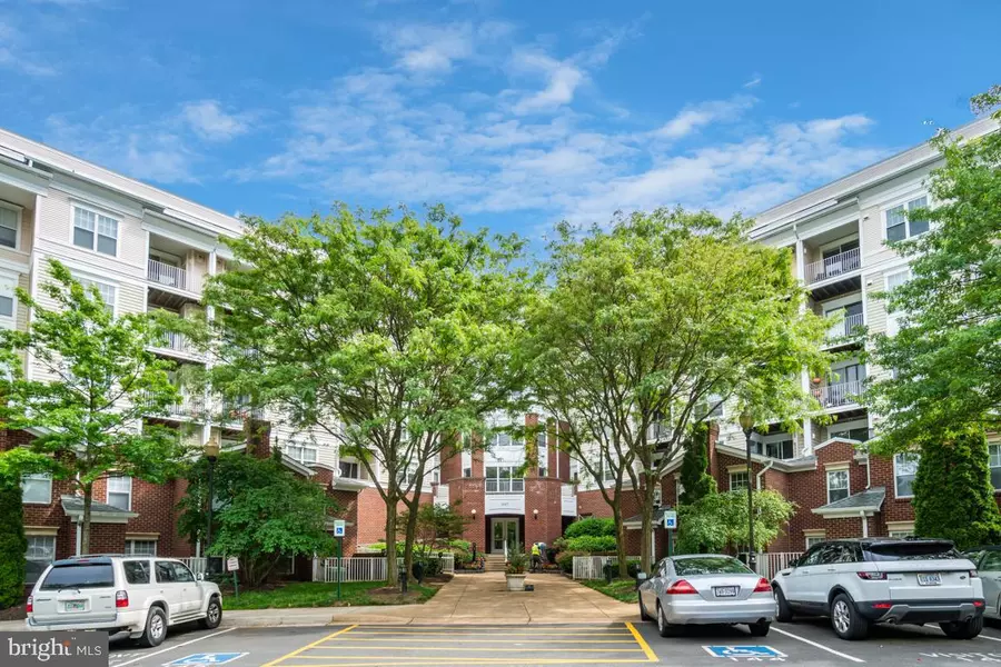 1645 INTERNATIONAL DR #407, Mclean, VA 22102