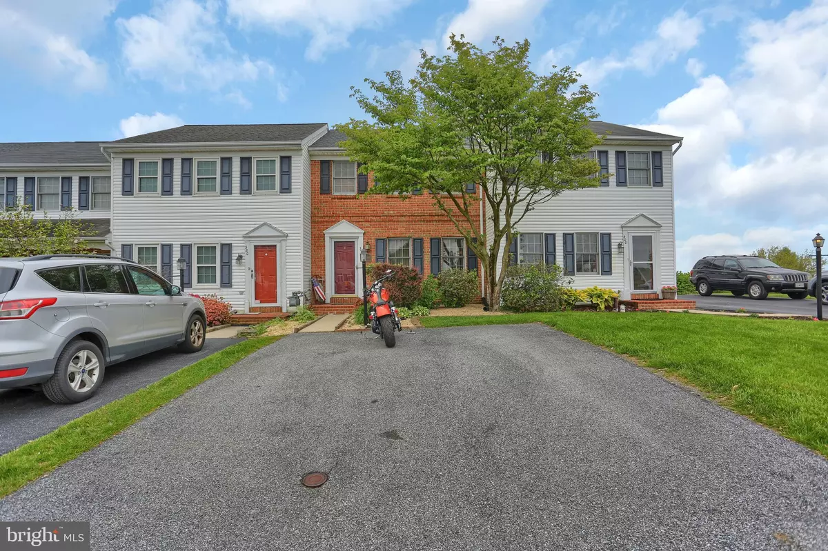 York, PA 17404,390 ROBIN HILL CIR