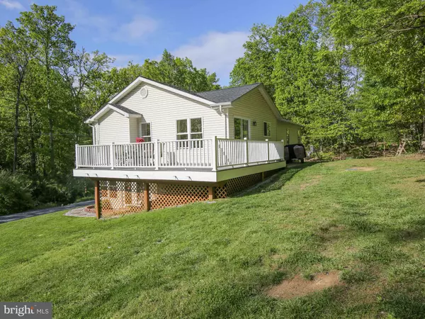 Harpers Ferry, WV 25425,259 BLUE BIRD LN