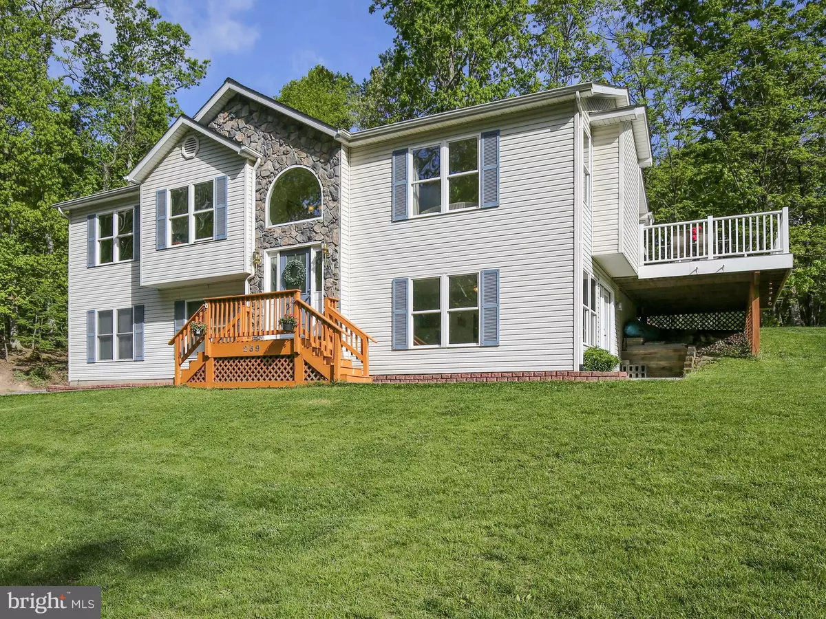 Harpers Ferry, WV 25425,259 BLUE BIRD LN