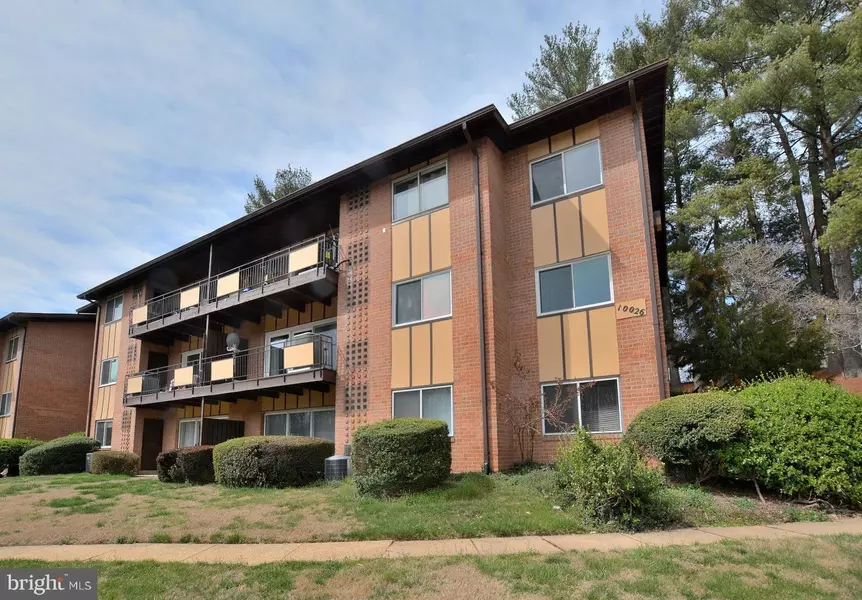 10026 MOSBY WOODS DR #330, Fairfax, VA 22030