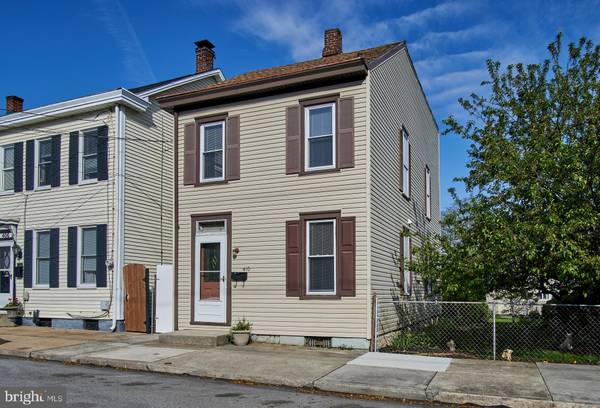 410 N BEDFORD ST, Carlisle, PA 17013