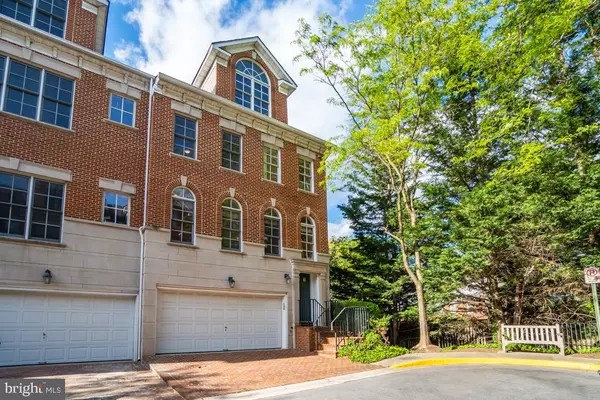 4701 MONACO CIR, Bethesda, MD 20814