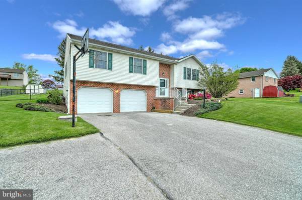 Dallastown, PA 17313,644 CARRIE DR