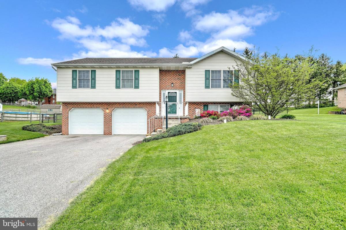 Dallastown, PA 17313,644 CARRIE DR