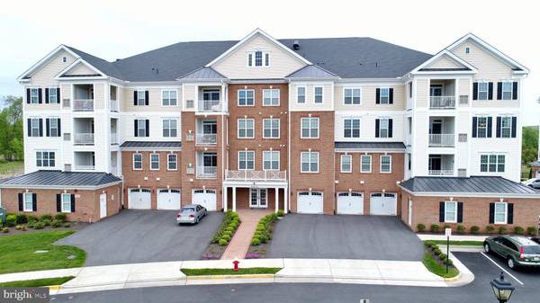 44605 YORK CREST TER #403, Ashburn, VA 20147