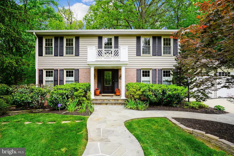 5114 HOLDEN ST, Fairfax, VA 22032