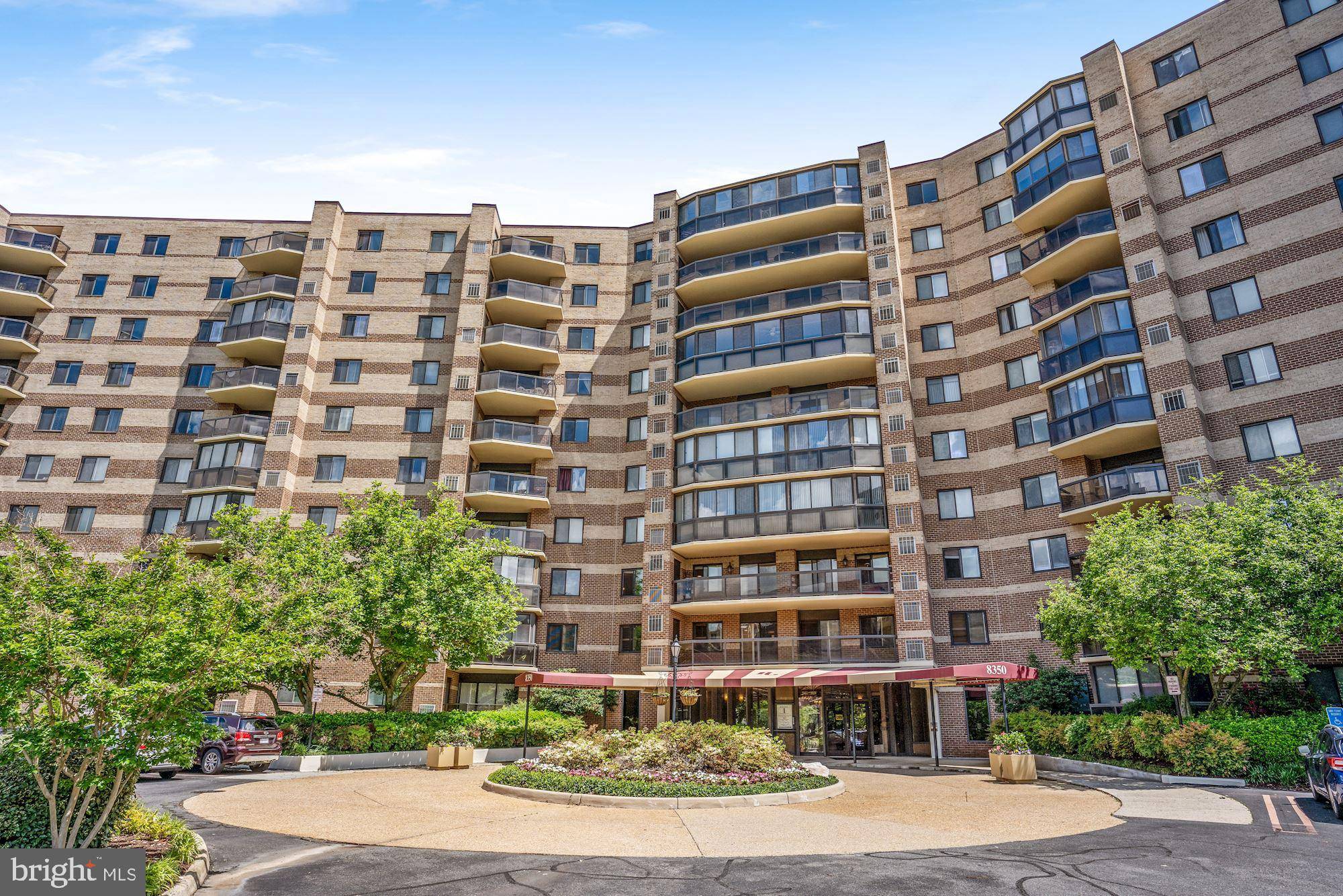 8350 GREENSBORO DR #211, Mclean, VA 22102