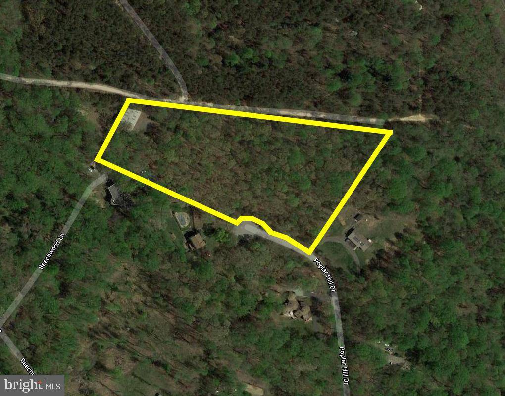 Clinton, MD 20735,8435 POPLAR HILL DR