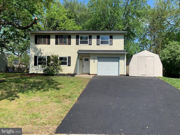 3 KENT CT, Mount Holly, NJ 08060