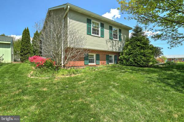 York, PA 17402,115 IVYSIDE DR