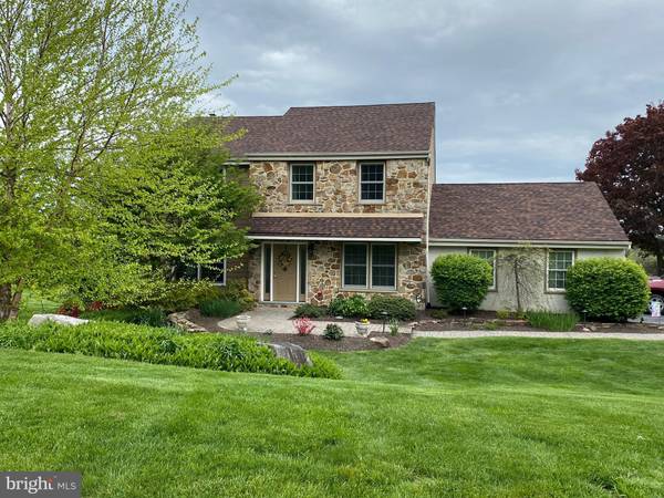 1 FLYWAY DR, Newtown Square, PA 19073