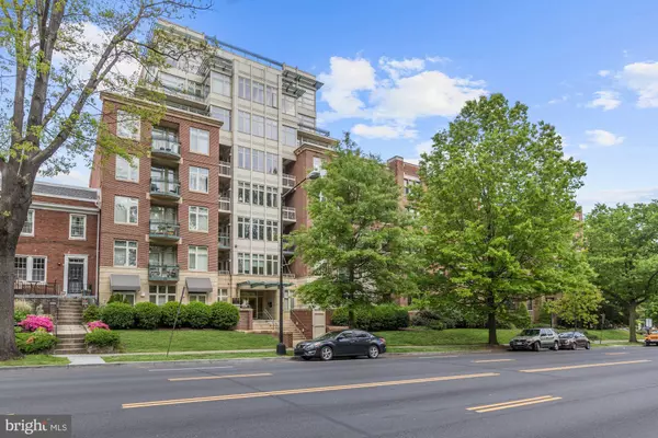 4025 CONNECTICUT AVE NW #102, Washington, DC 20008