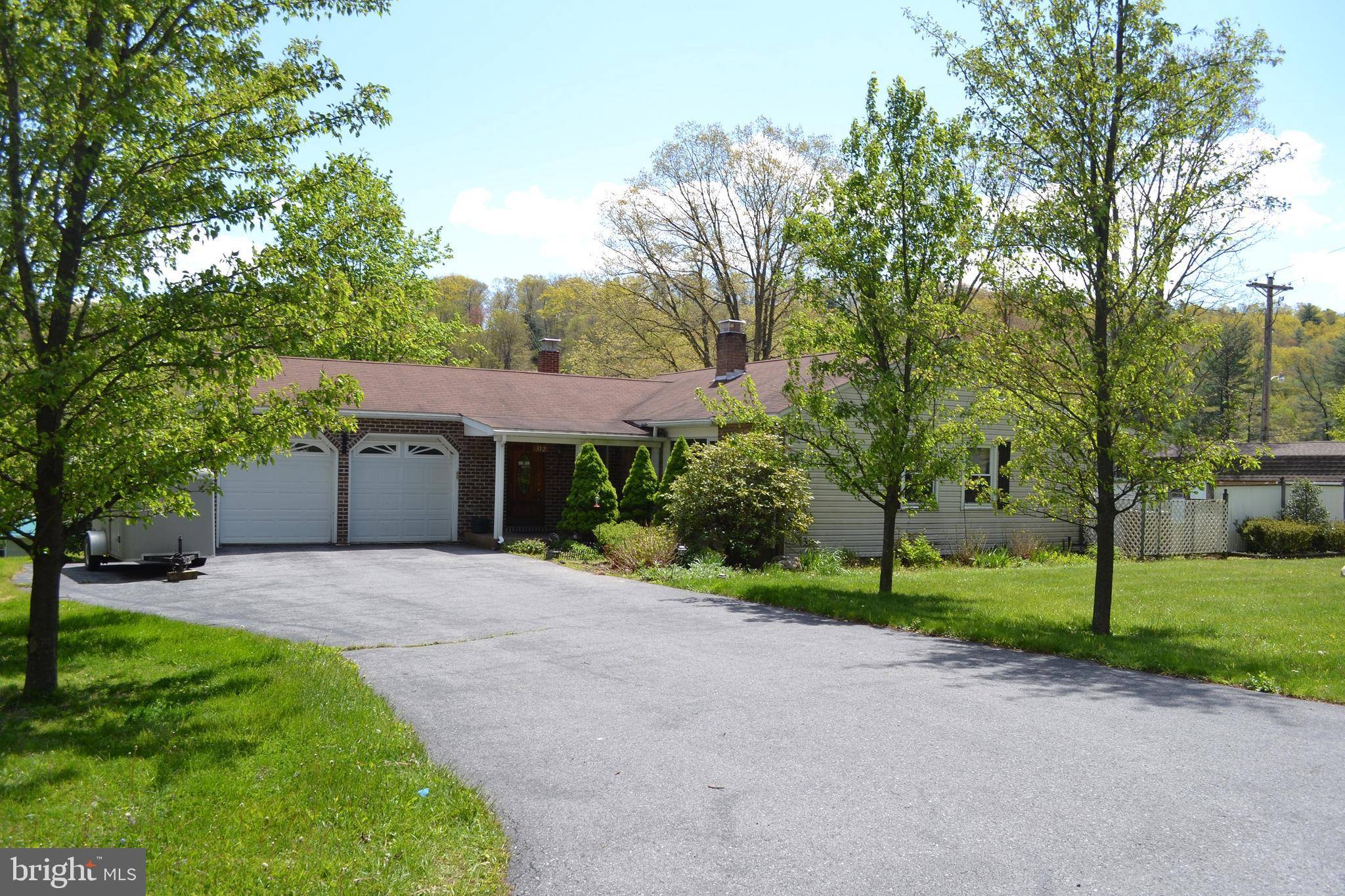 312 LOCUST ST,  Everett,  PA 15537