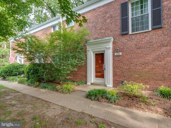 3540 MARTHA CUSTIS DR, Alexandria, VA 22302