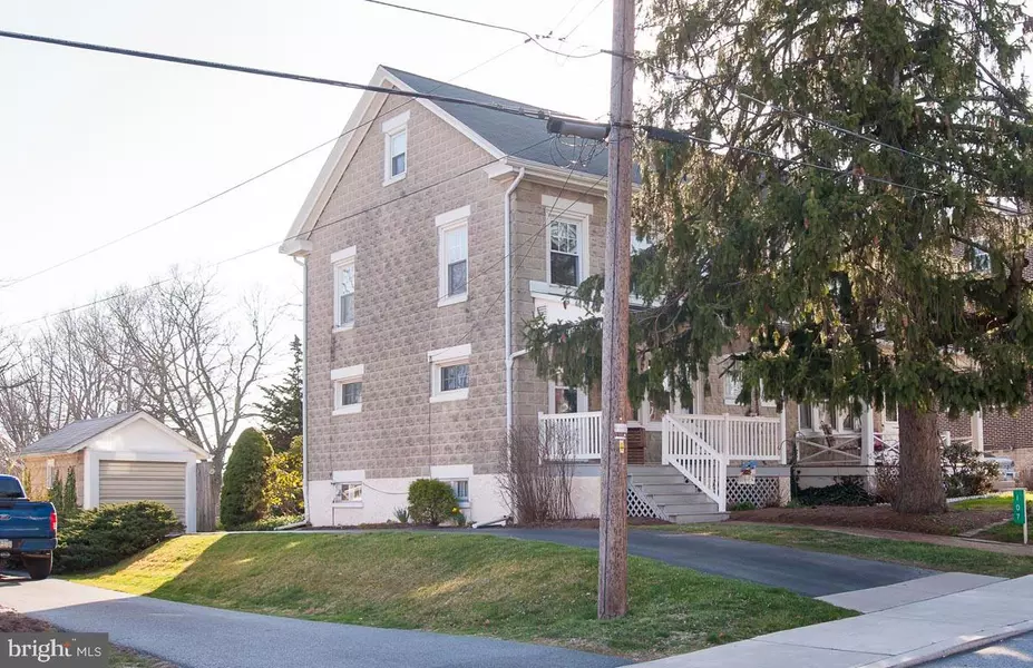 107 S SUMMIT AVE, Quarryville, PA 17566